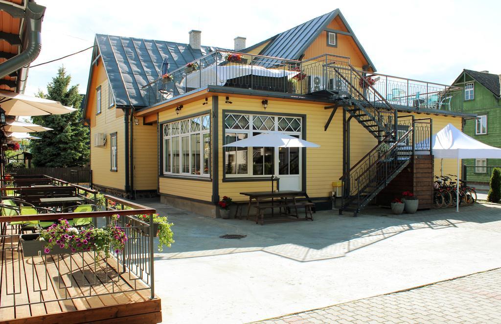 Embrace Hotel&Apartments Pärnu Exterior foto